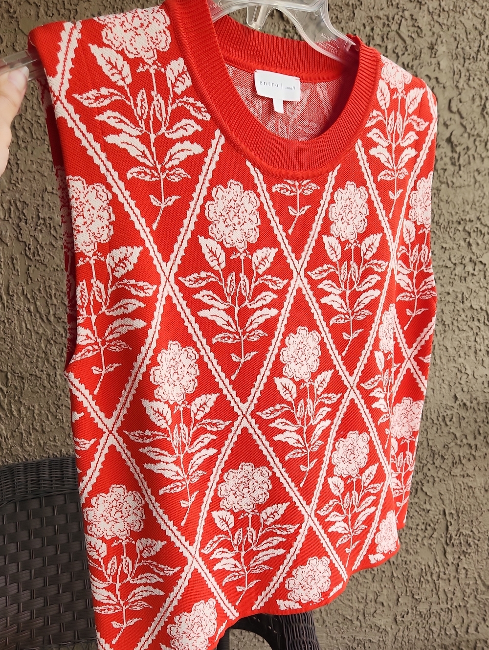 Entro Red Floral Knit Sweater Vest